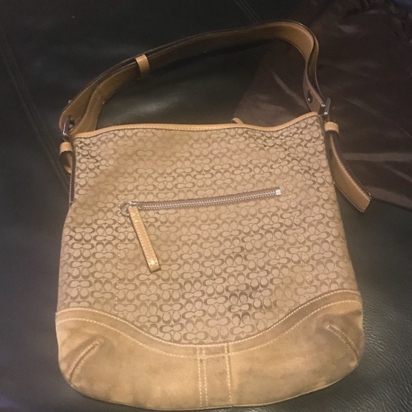 Used Coach Suede bucket bag - Picture 2 of 6
